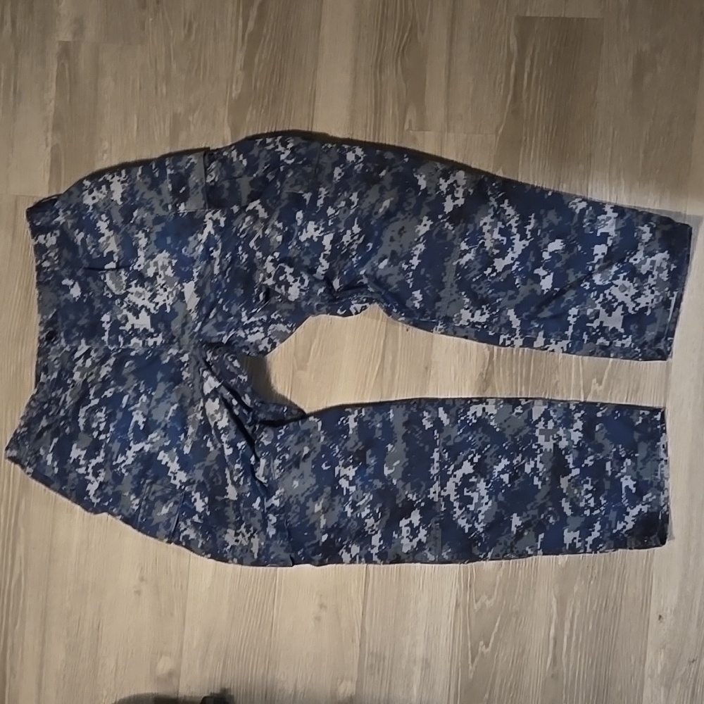 US Navy Military Issued Digital Camo Blue Combat Cargo Pants Mens 35x30
